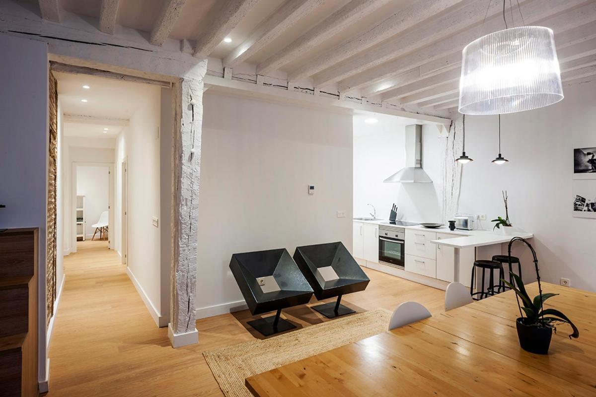 Apartamento Minimalista En El Corazon De Bilbao Exterior photo