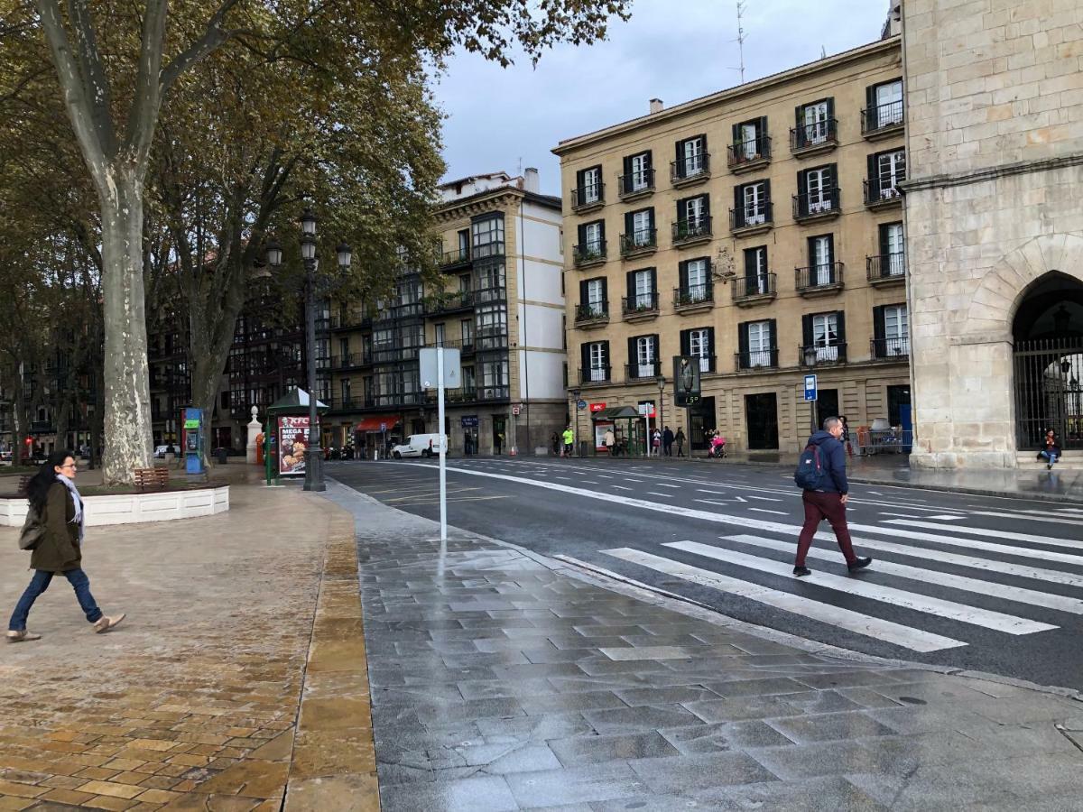 Apartamento Minimalista En El Corazon De Bilbao Exterior photo